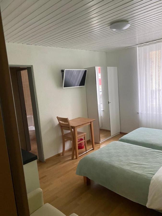 Studios With Kitchenette Birsfelden Exterior foto