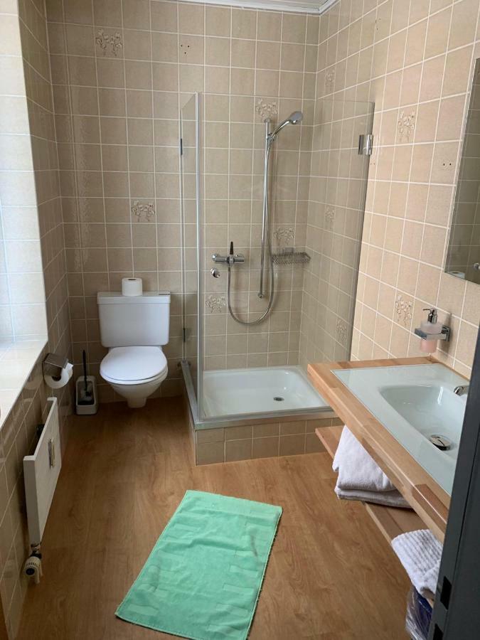 Studios With Kitchenette Birsfelden Exterior foto